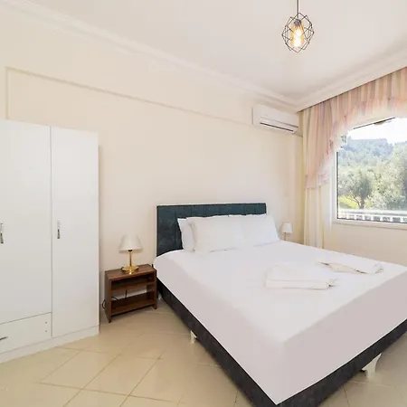 Апартаменты Captivating Flat With Bewitching Sea & Nature View And Balcony Near Popular Attractions In Alanya, Antalya *
