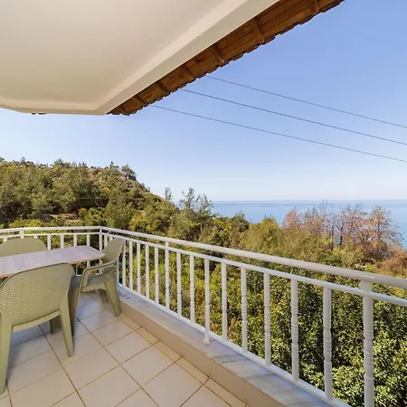 Captivating Flat With Bewitching Sea & Nature View And Balcony Near Popular Attractions In Alanya, Antalya *